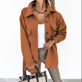  Kylie's Dames Oversized Lange Shacket Lange Shacket . Ontworpen met een relaxte, modieuze uitstraling en hoogwaardige stof voor extra comfort en warmte. Voorzien van een knoopsluiting en ruime zakken, perfect voor een casual en toch elegante look in het dagelijks leven.