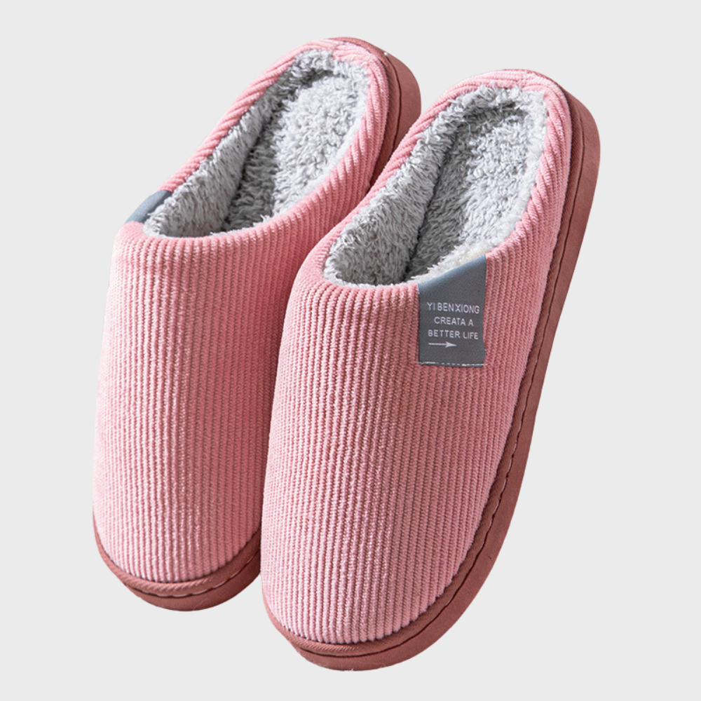 Bianca Vrouwelijke warme huissloffen met een comfortabel en zacht ontwerp. De pantoffels hebben een klassieke stijl en bieden ideale warmte en comfort voor thuisgebruik. Verkrijgbaar in verschillende stijlen.