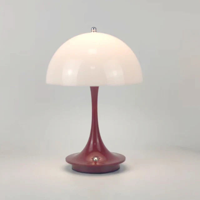 Oscar Moderne Tafellamp Iconische Lamp met een prachtig gebogen ontwerp voor subtiele elegantie.