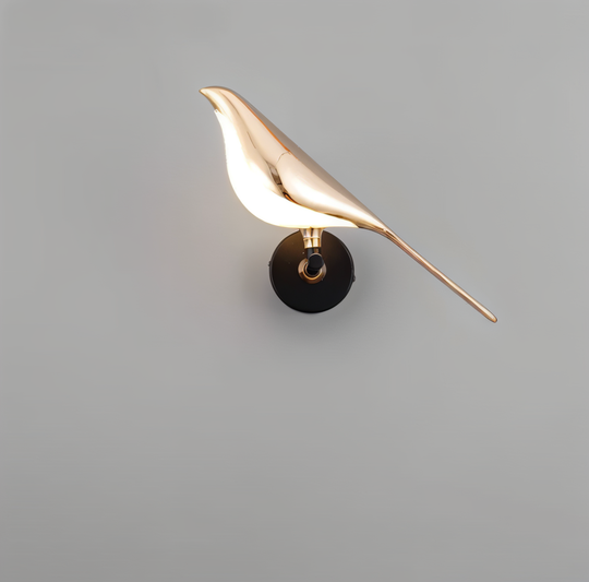 LumeBird wandlamp, een unieke combinatie van vogelthema en stijlvol ontwerp voor je interieur.
