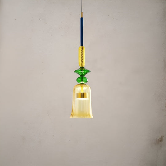 LichtLuxe kleurrijke LED hanglampen voor een gezellige sfeer in huis.