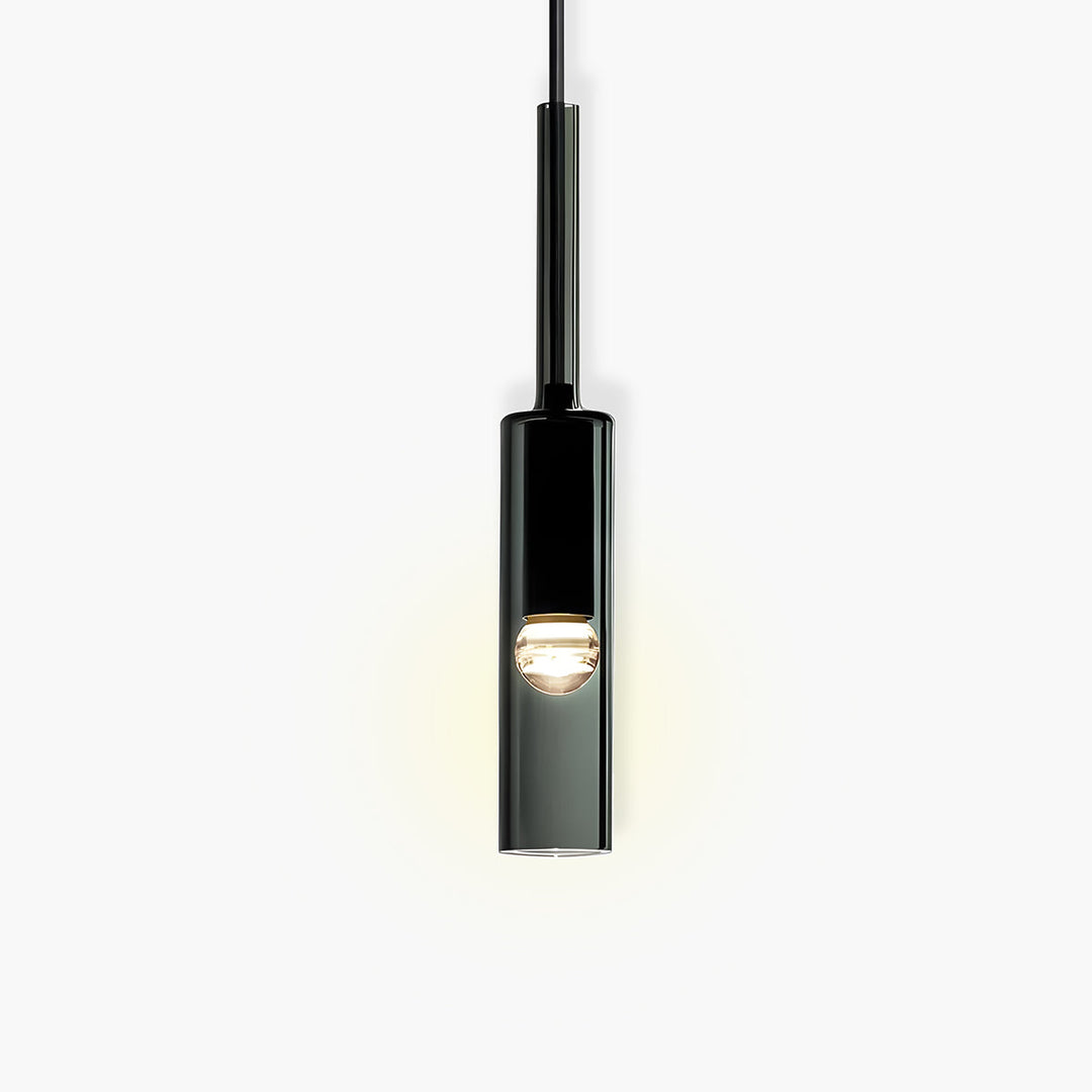 Glow pendellamp met een strak en minimalistisch ontwerp, ideaal voor het creëren van een moderne sfeer.
