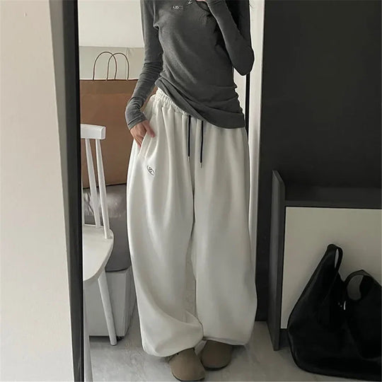 Freiburg | Dames Oversized Sweatpants | Grijs