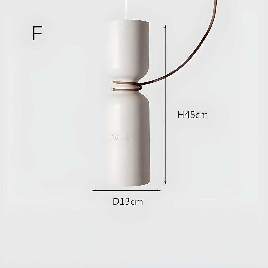 Orlee hanglamp met een geometrisch design, creëert een elegante en eigentijdse sfeer.
