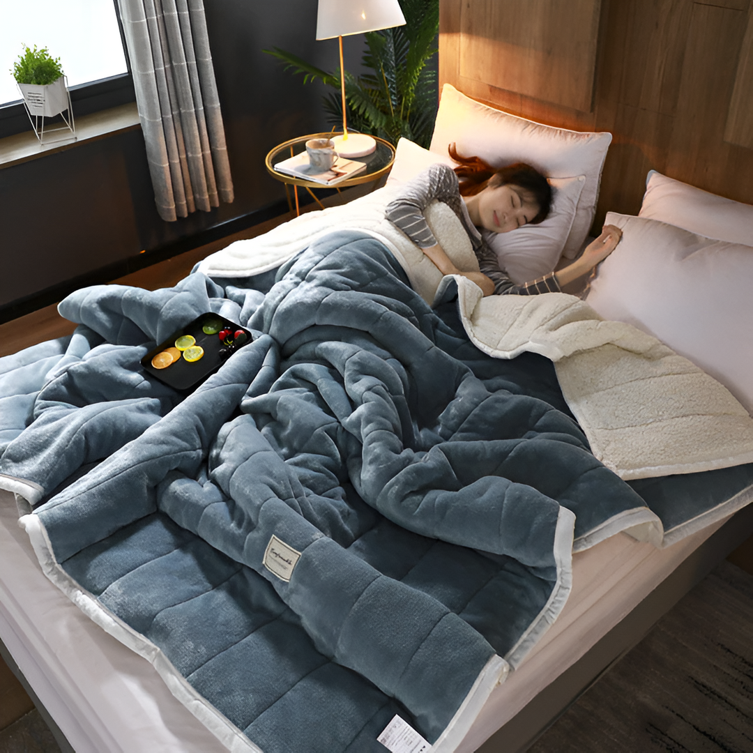 ComfyCloud luxe pluche deken, biedt de ultieme warmte en comfort om te ontspannen of slapen.
