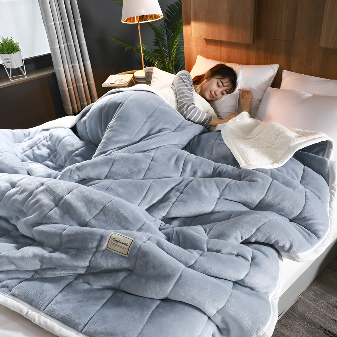 ComfyCloud pluche deken voor extra comfort, zorgt voor warmte tijdens de koudere maanden.
