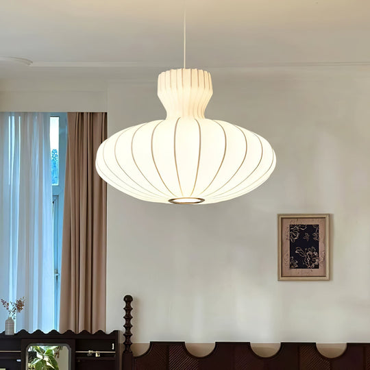 Emma moderne plafondlamp met sfeervol licht voor een warm interieur.
