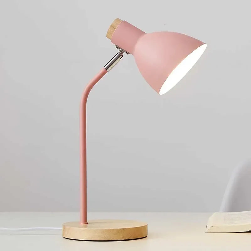 DeskGlow Minimalistische Tafellamp - Strakke en moderne tafellamp met een eenvoudig ontwerp, perfect voor werk- of studeerplekken.