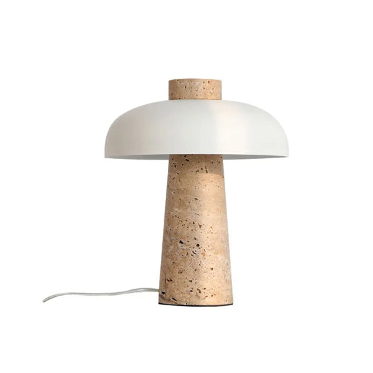 Luxora lamp met een modern, tijdloos design, ideaal voor een chique en functionele verlichting.
